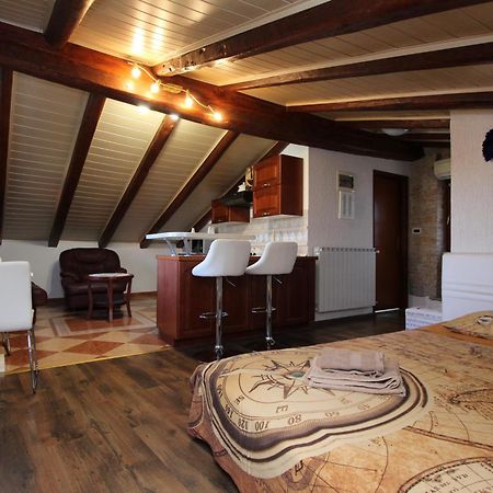 Studio Isabel Ρόβινι Εξωτερικό φωτογραφία